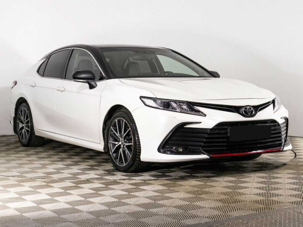Toyota Camry с пробегом — 2021 год. Фото: #2