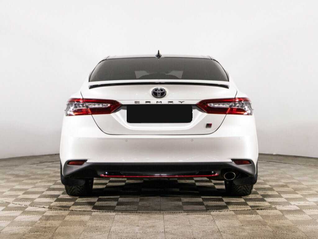 Toyota Camry с пробегом — 2021 год. Фото: #5