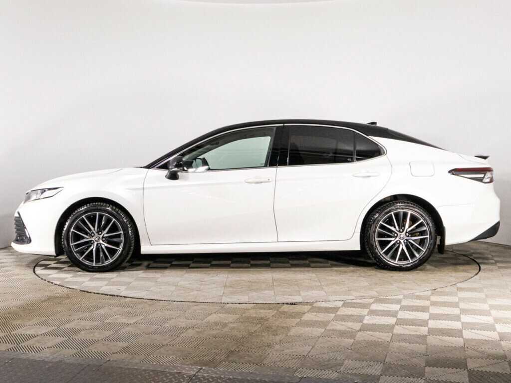 Toyota Camry с пробегом — 2021 год. Фото: #7