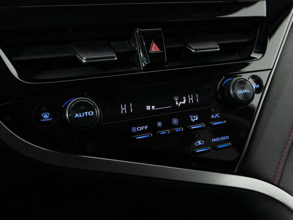 Toyota Camry с пробегом — 2021 год. Фото: #16