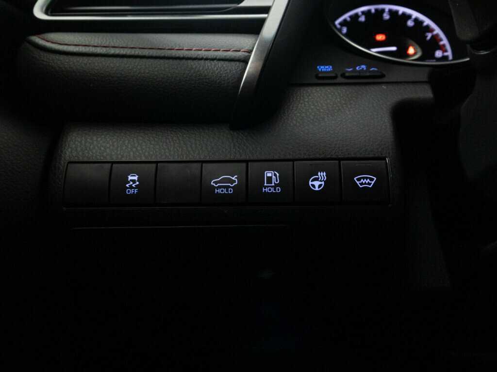 Toyota Camry с пробегом — 2021 год. Фото: #17