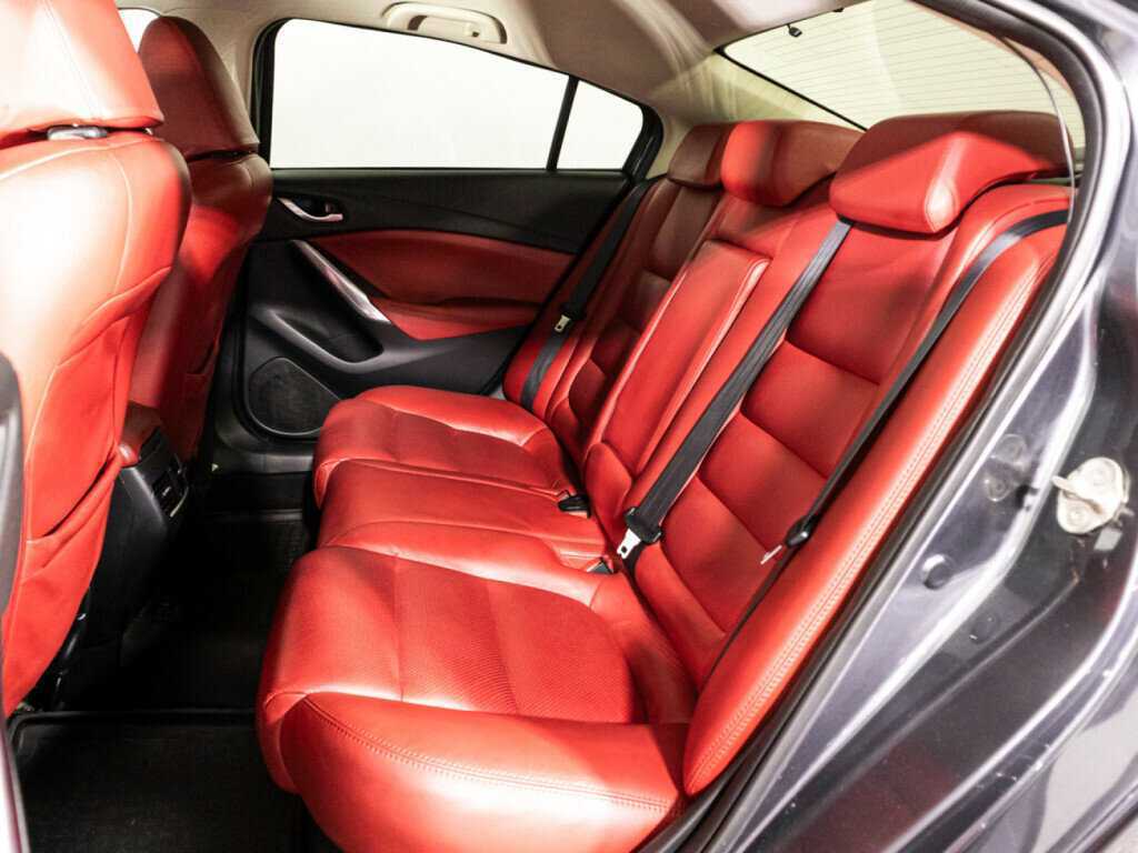 Mazda 6 с пробегом — 2014 год. Фото: #9