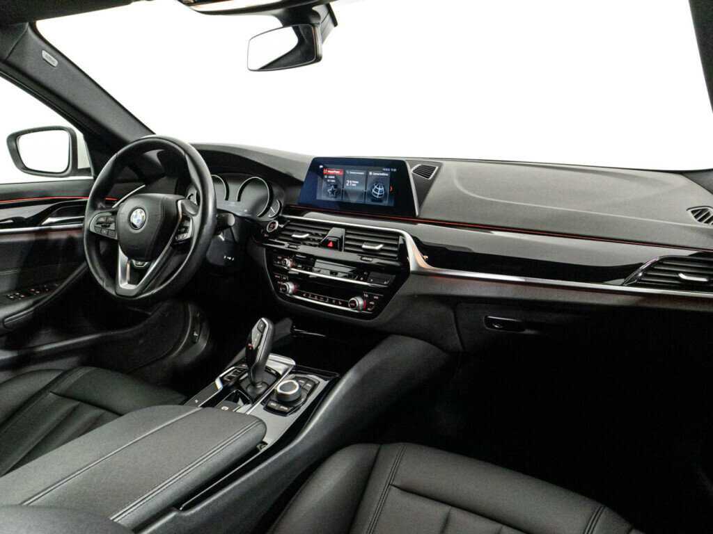 BMW 5 серии с пробегом — 2020 год. Фото: #8