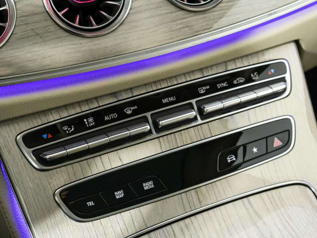 Mercedes-Benz E-Класс с пробегом — 2021 год. Фото: #22