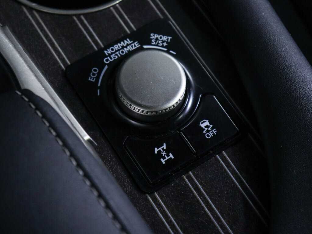 Lexus RX с пробегом — 2016 год. Фото: #28