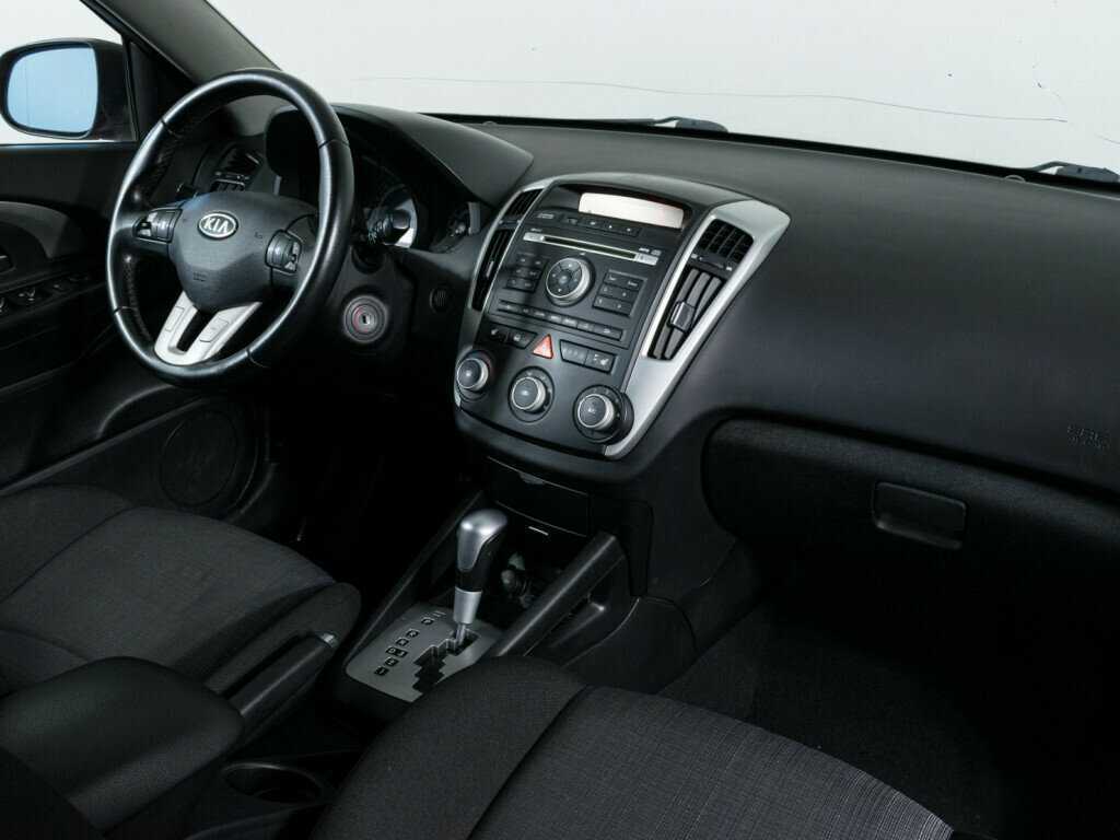 Kia Ceed с пробегом — 2011 год. Фото: #7