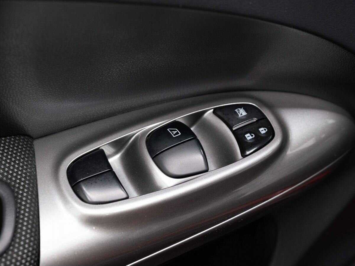 Nissan Juke с пробегом — 2014 год. Фото: #15