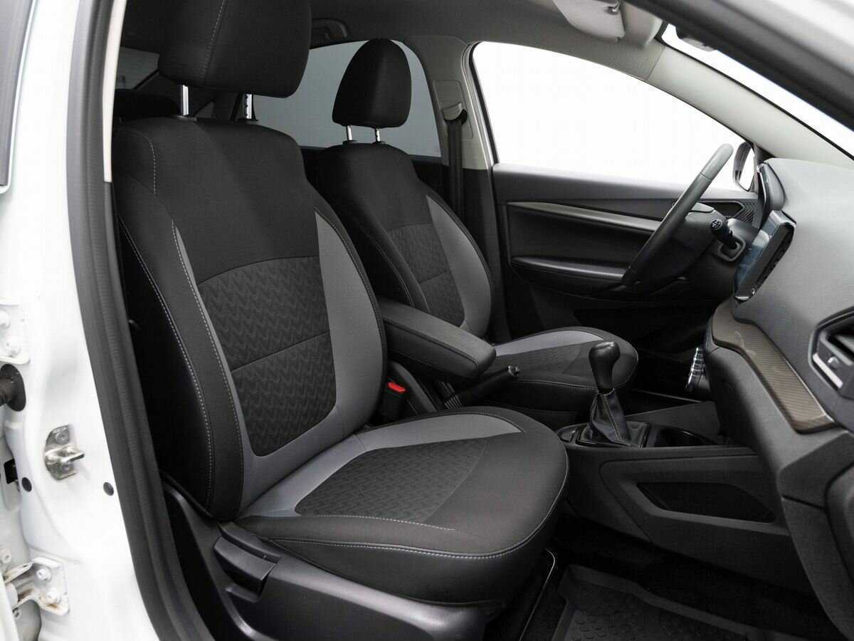 Lada (ВАЗ) Vesta с пробегом — 2023 год. Фото: #12