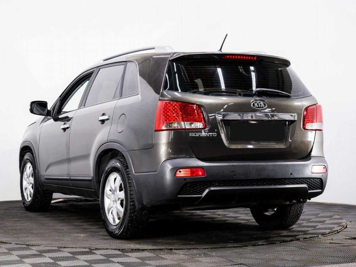 Kia Sorento с пробегом — 2010 год. Фото: #3