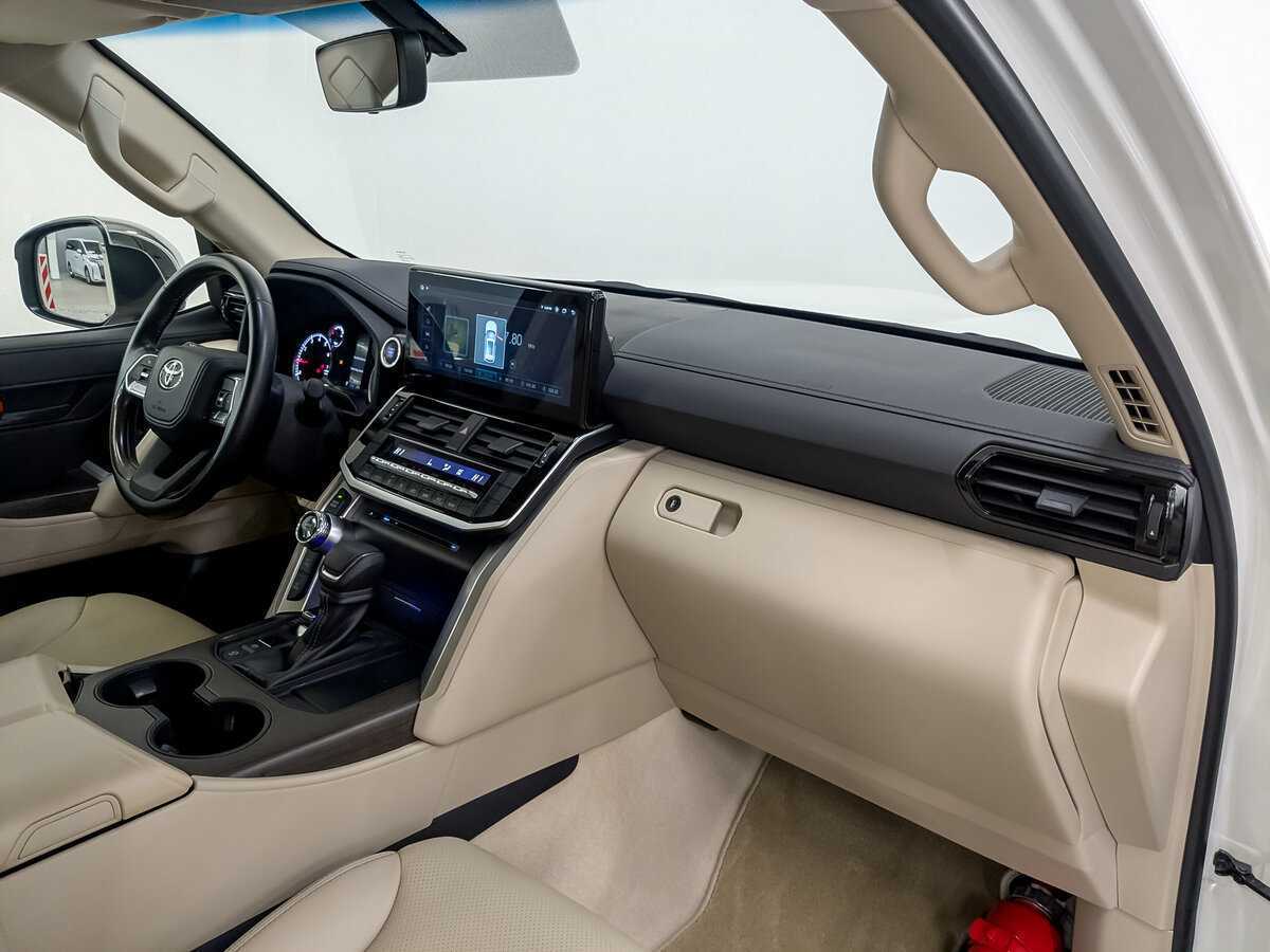 Toyota Land Cruiser с пробегом — 2022 год. Фото: #10