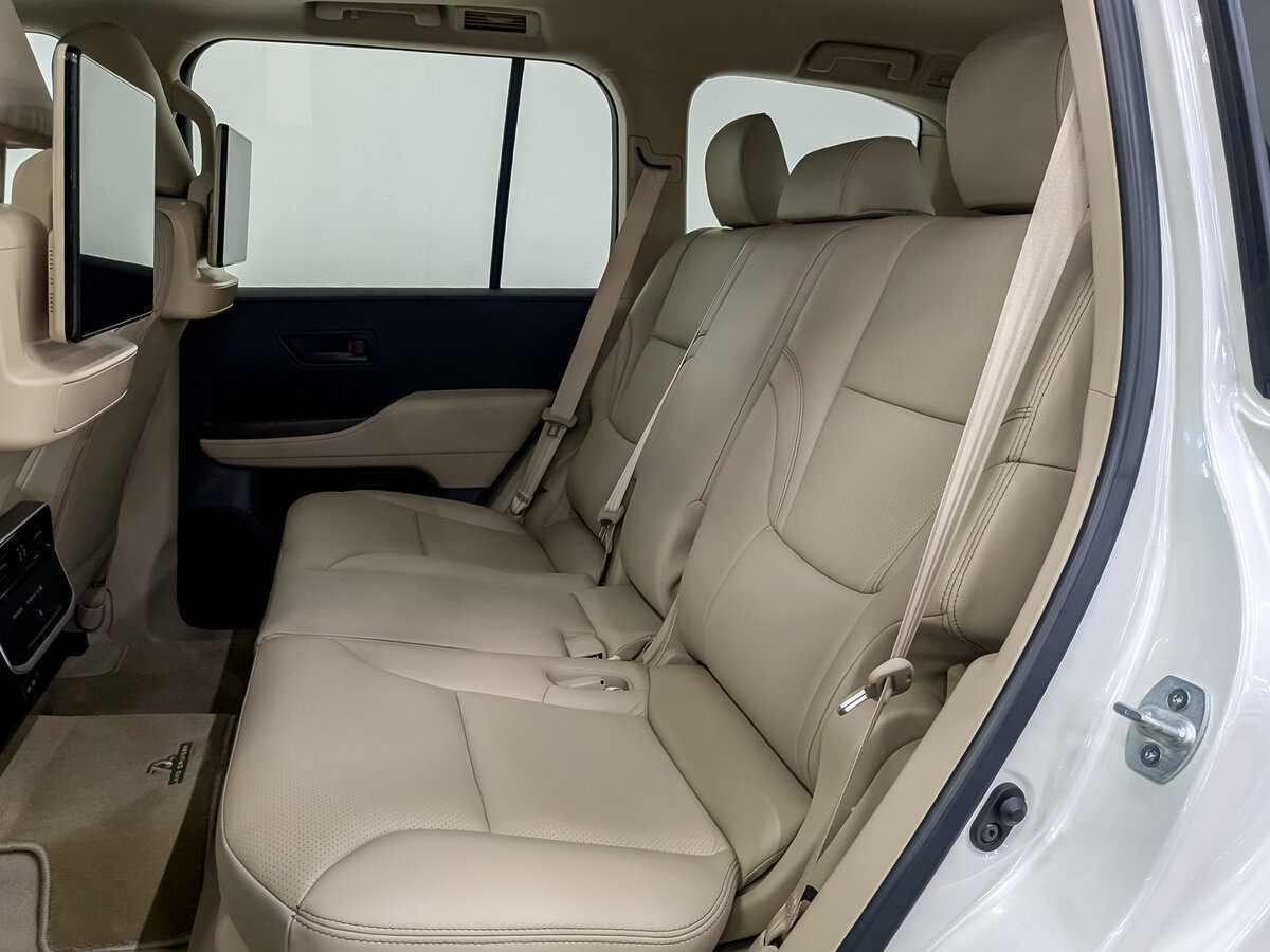 Toyota Land Cruiser с пробегом — 2022 год. Фото: #11