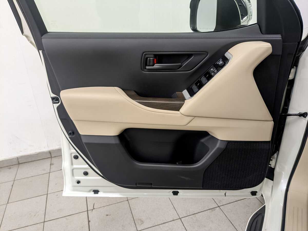 Toyota Land Cruiser с пробегом — 2022 год. Фото: #18