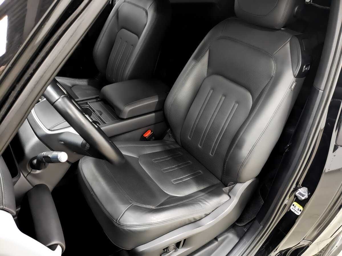 Land Rover Defender с пробегом — 2021 год. Фото: #18