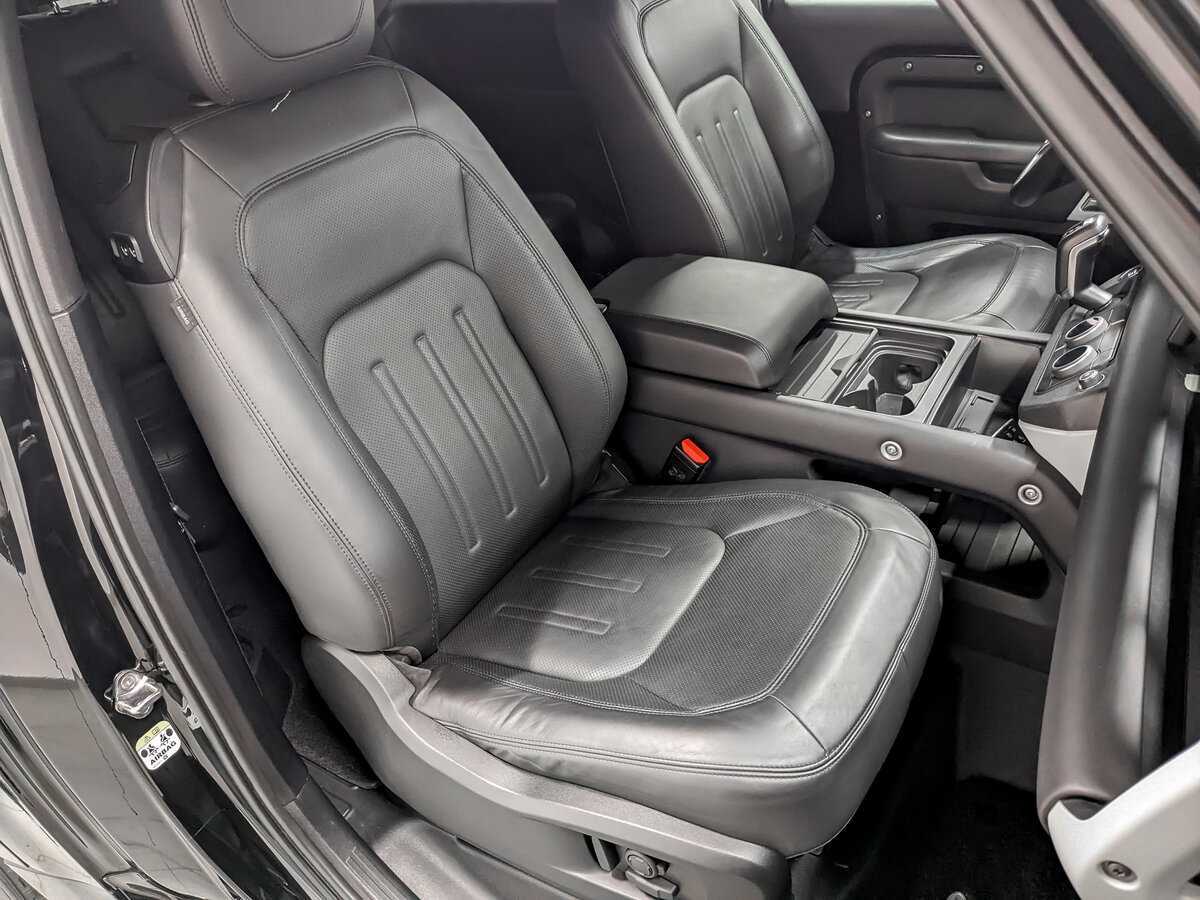 Land Rover Defender с пробегом — 2021 год. Фото: #22
