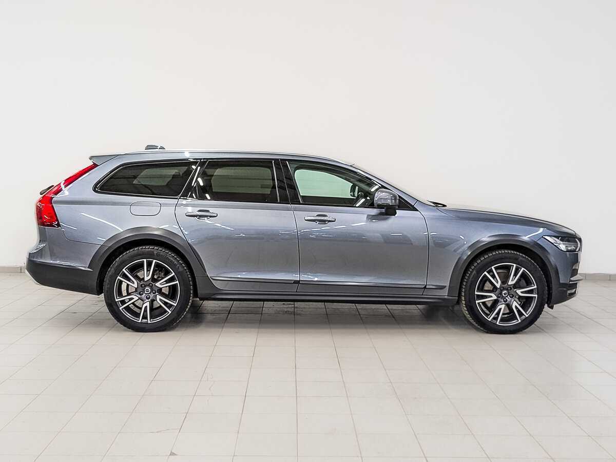 Volvo V90 Cross Country с пробегом — 2018 год. Фото: #3