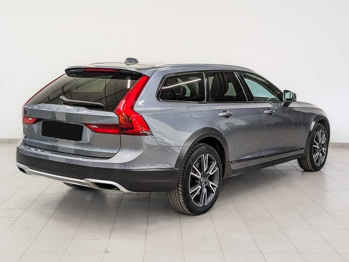 Volvo V90 Cross Country с пробегом — 2018 год. Фото: #4