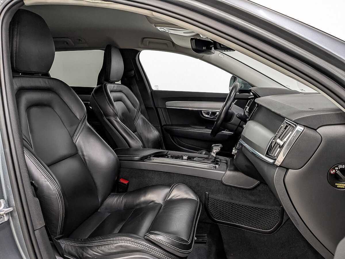 Volvo V90 Cross Country с пробегом — 2018 год. Фото: #22