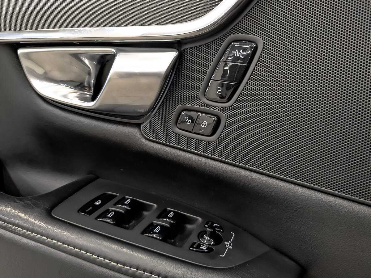 Volvo V90 Cross Country с пробегом — 2018 год. Фото: #24