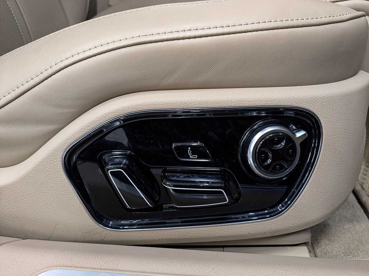 Audi A8 с пробегом — 2014 год. Фото: #24