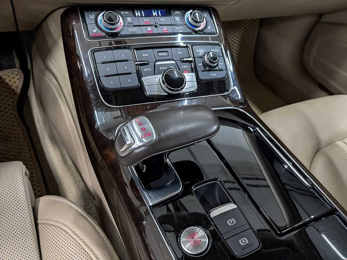 Audi A8 с пробегом — 2014 год. Фото: #28