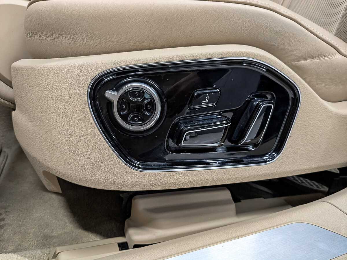 Audi A8 с пробегом — 2014 год. Фото: #29