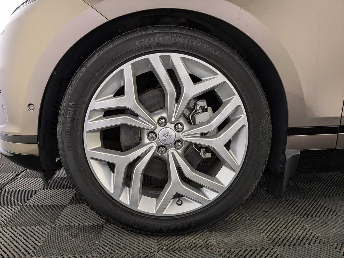 Land Rover Range Rover Velar с пробегом — 2017 год. Фото: #11