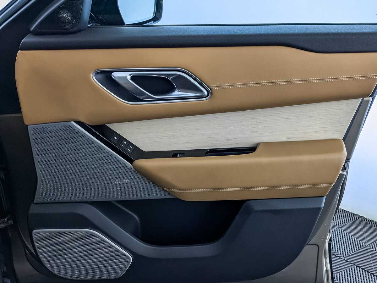 Land Rover Range Rover Velar с пробегом — 2017 год. Фото: #23