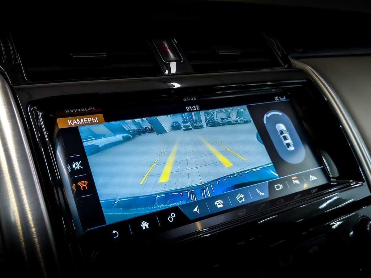 Land Rover Discovery с пробегом — 2018 год. Фото: #27