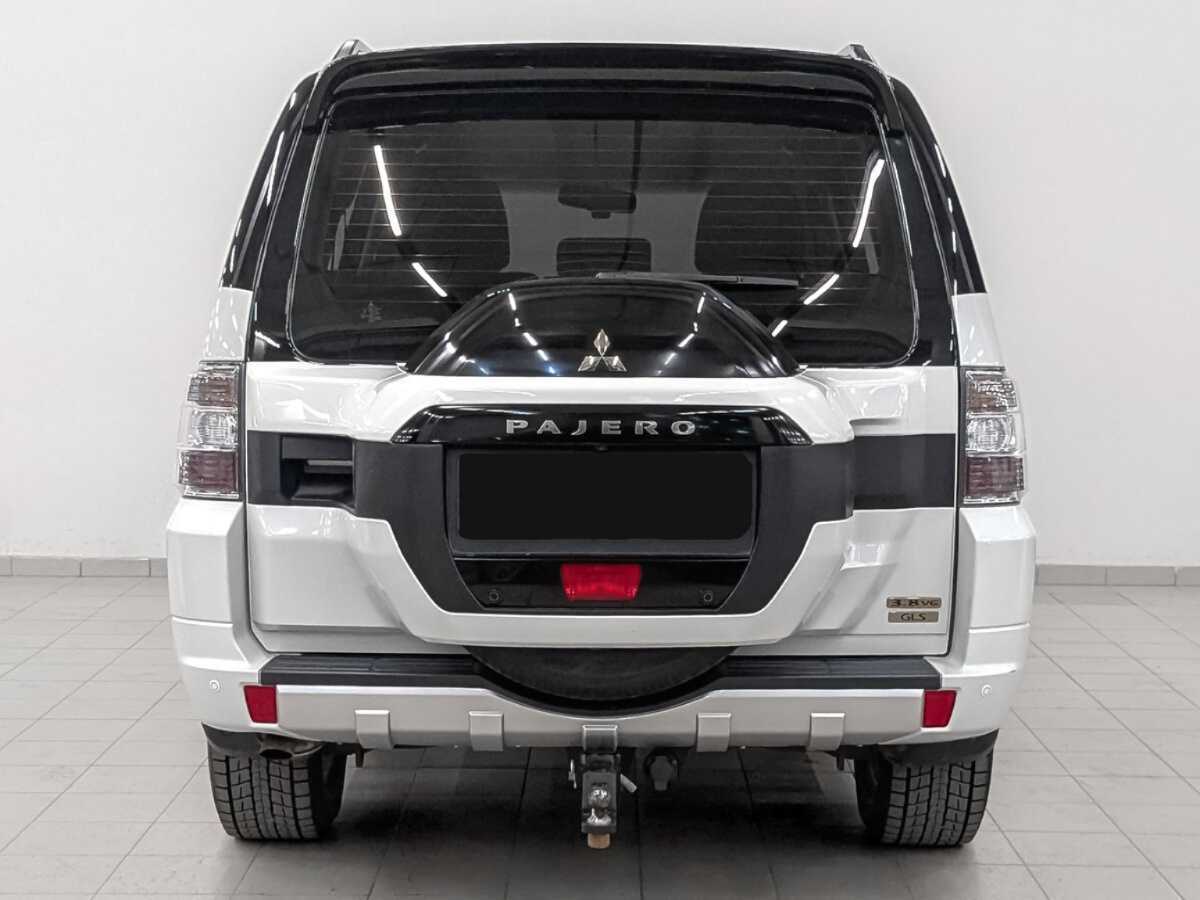 Mitsubishi Pajero с пробегом — 2020 год. Фото: #5