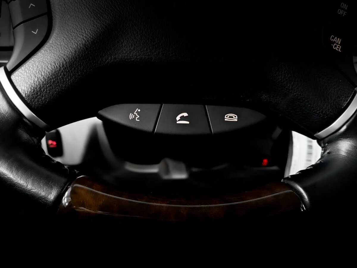 Mitsubishi Pajero с пробегом — 2020 год. Фото: #29