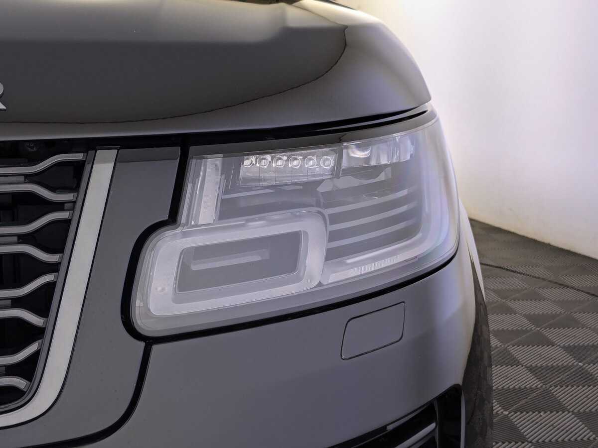 Land Rover Range Rover с пробегом — 2018 год. Фото: #10