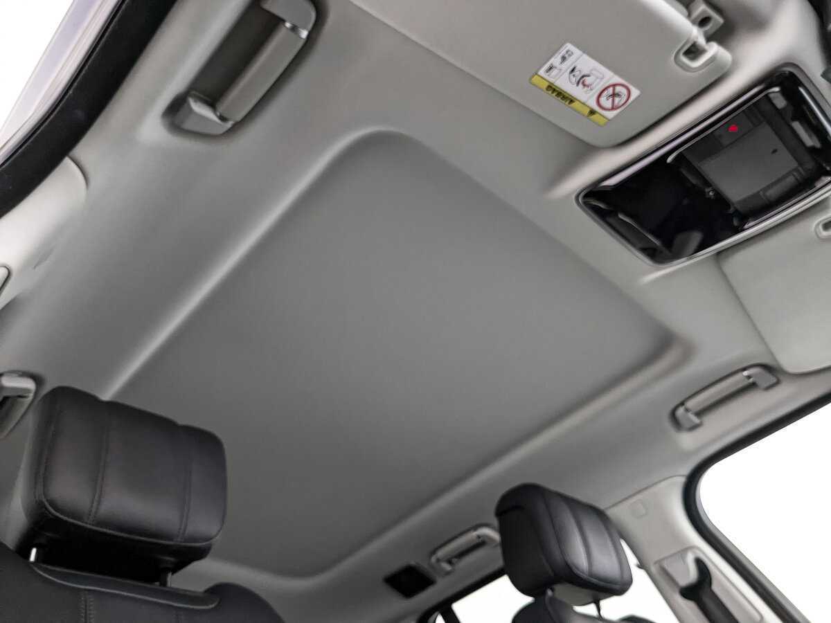 Land Rover Range Rover с пробегом — 2018 год. Фото: #21