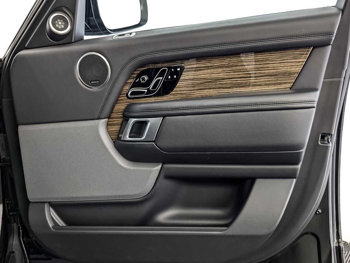 Land Rover Range Rover с пробегом — 2018 год. Фото: #23