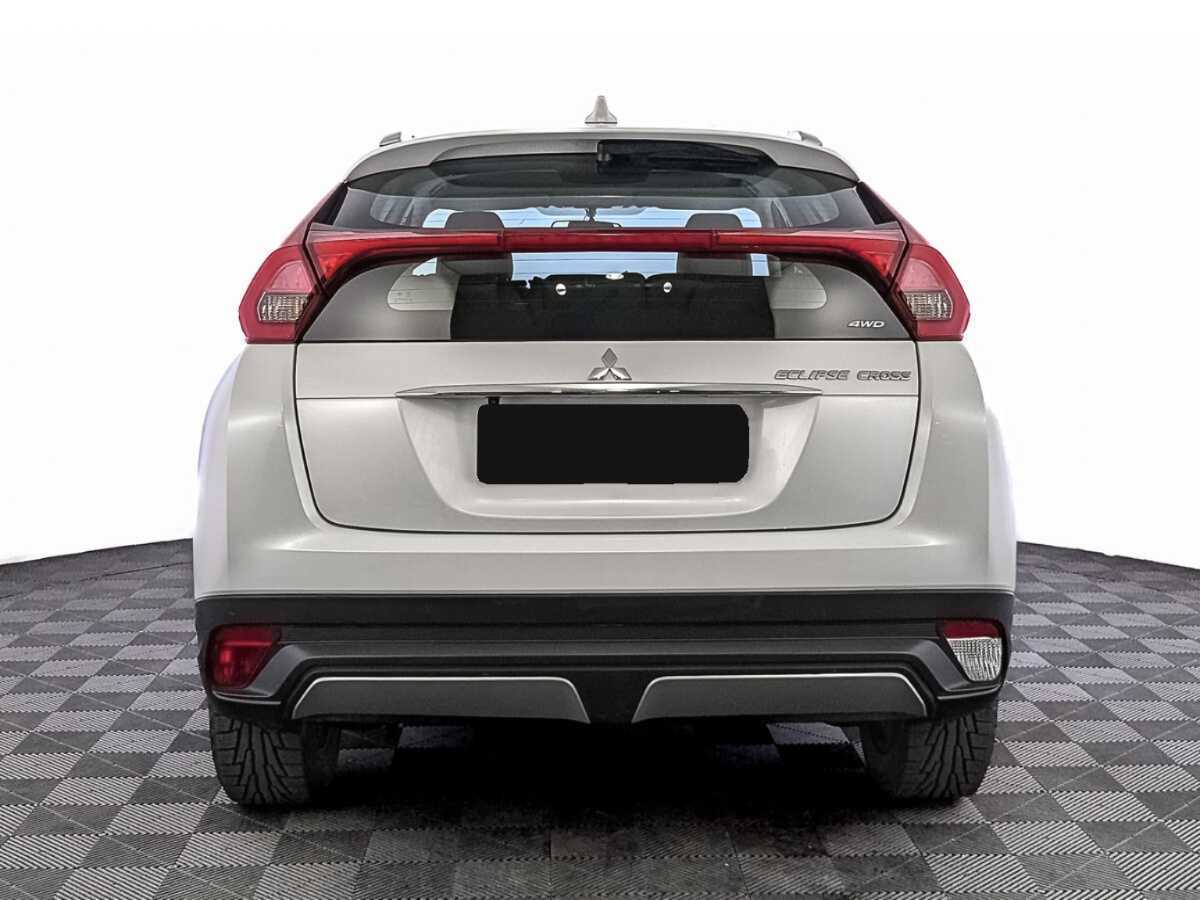 Mitsubishi Eclipse Cross с пробегом — 2022 год. Фото: #5