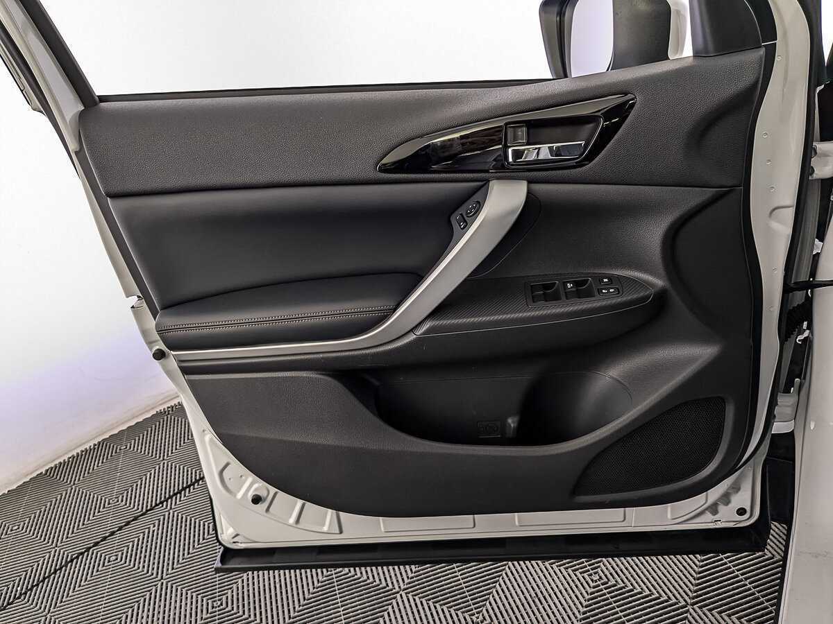 Mitsubishi Eclipse Cross с пробегом — 2022 год. Фото: #17