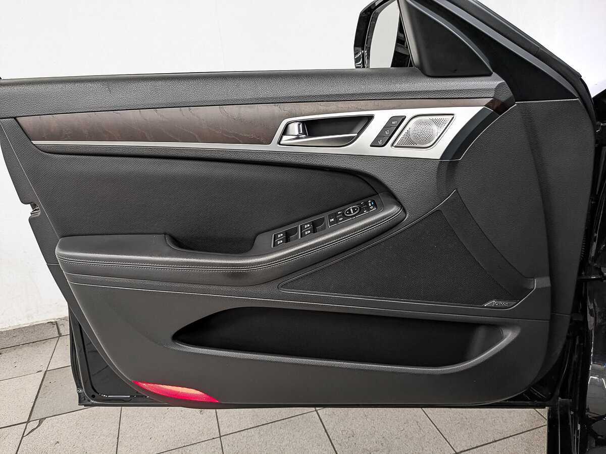 Genesis G80 с пробегом — 2019 год. Фото: #18