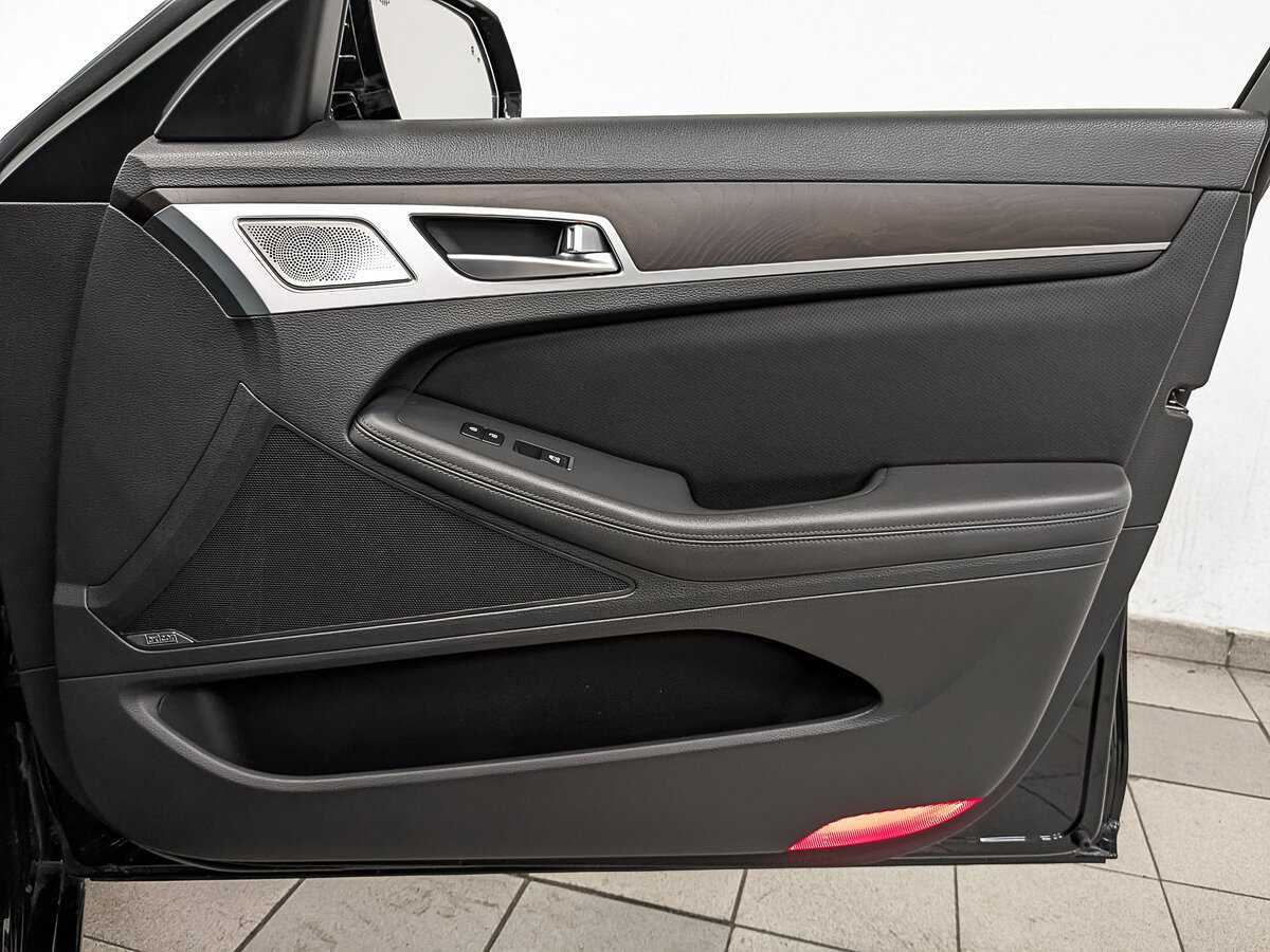 Genesis G80 с пробегом — 2019 год. Фото: #24