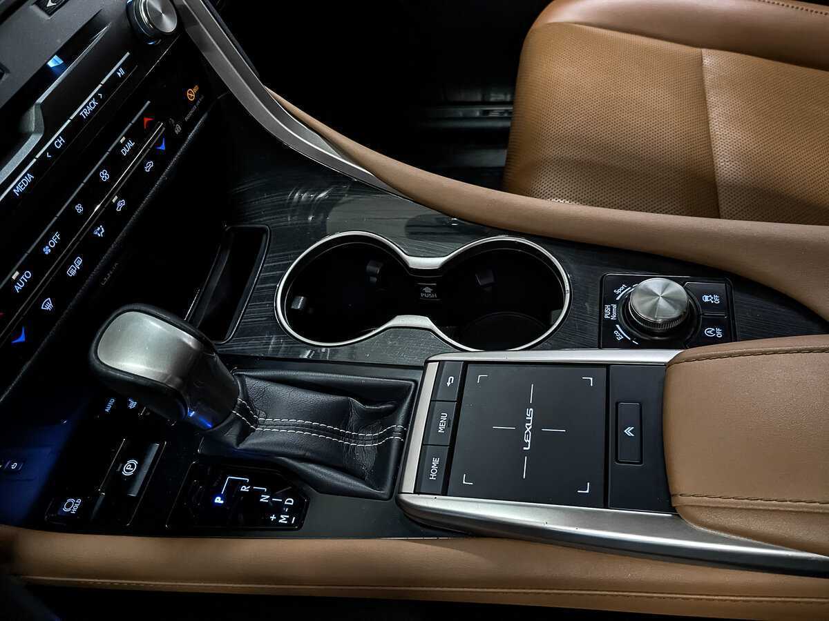 Lexus RX с пробегом — 2019 год. Фото: #28