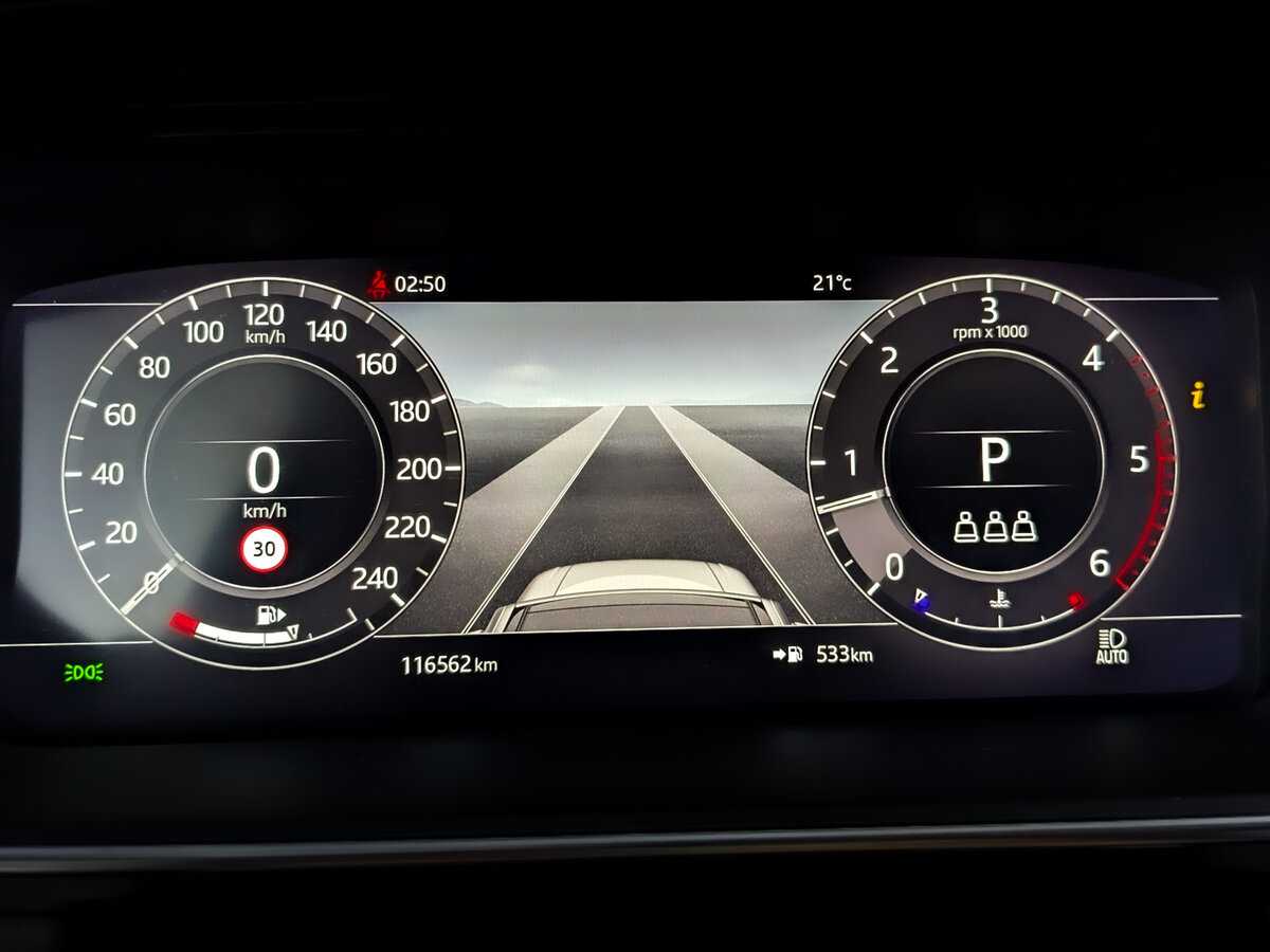 Land Rover Range Rover с пробегом — 2020 год. Фото: #12