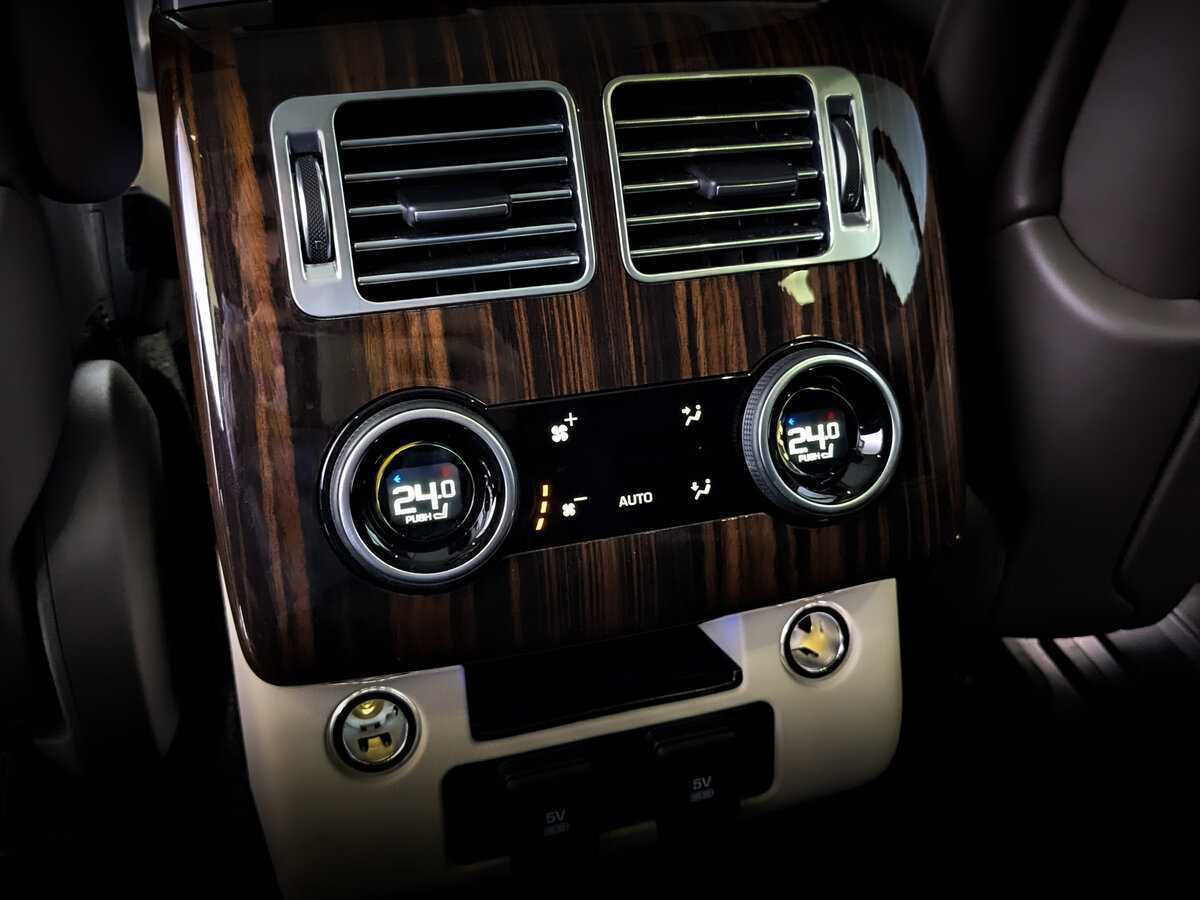 Land Rover Range Rover с пробегом — 2020 год. Фото: #25