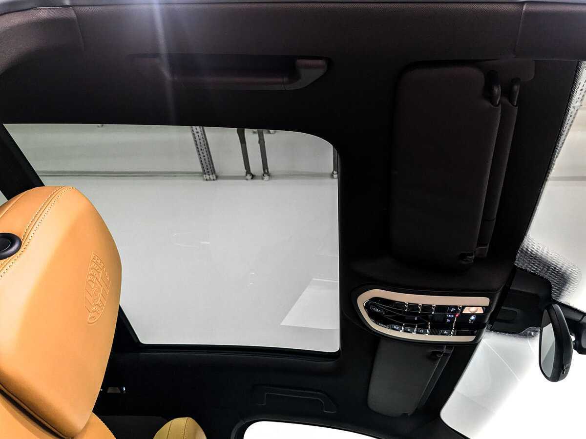 Porsche Cayenne с пробегом — 2013 год. Фото: #22