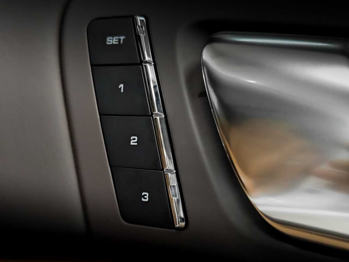 Porsche Cayenne с пробегом — 2013 год. Фото: #25