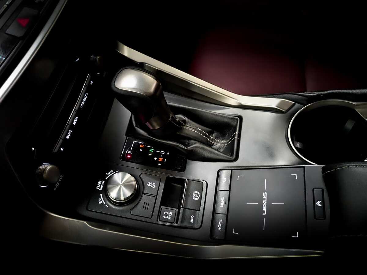 Lexus NX с пробегом — 2018 год. Фото: #29