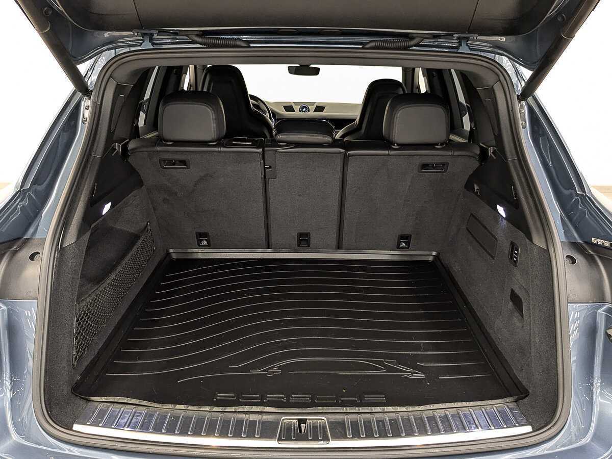 Porsche Cayenne с пробегом — 2019 год. Фото: #8