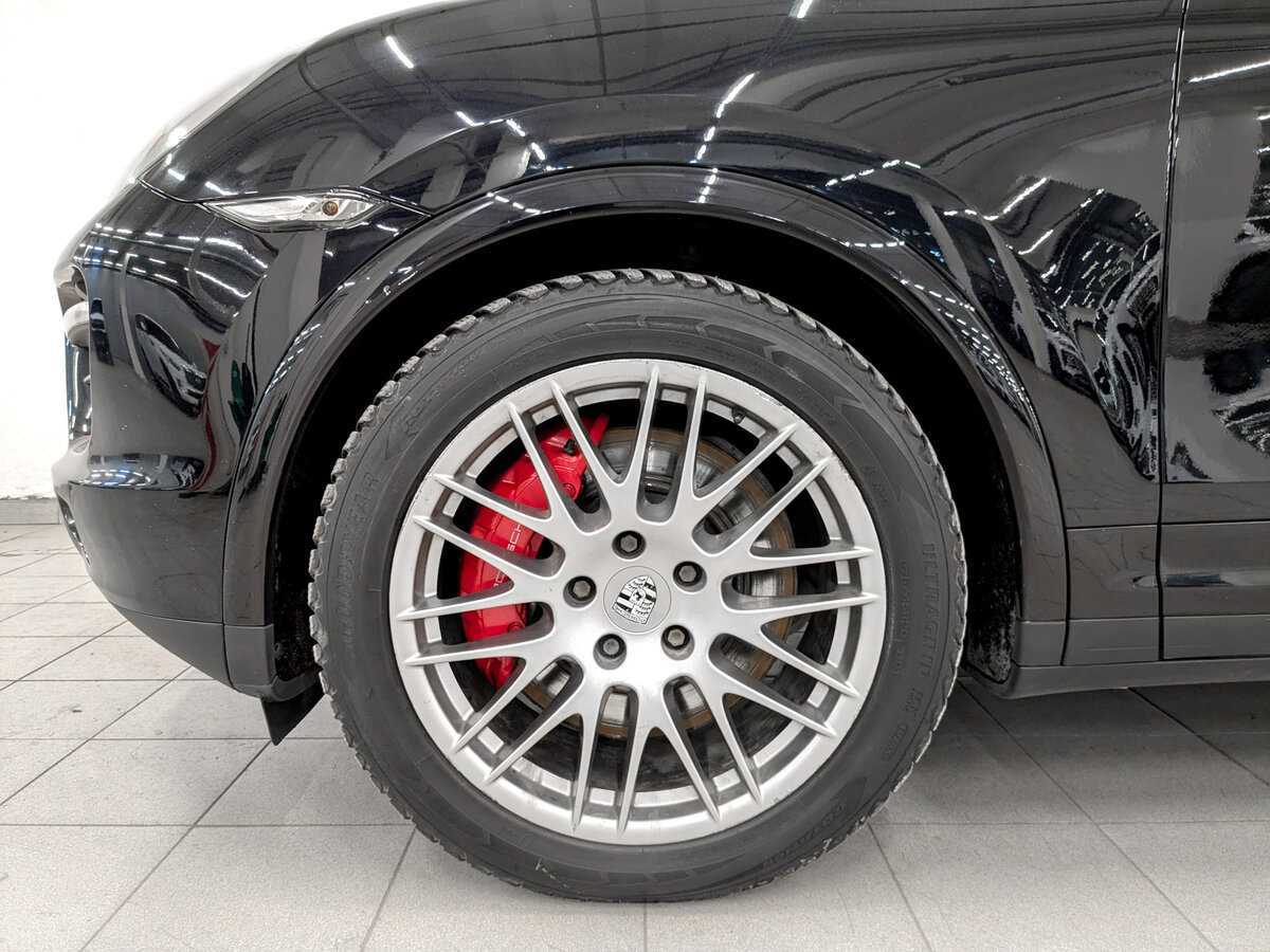 Porsche Cayenne с пробегом — 2012 год. Фото: #17