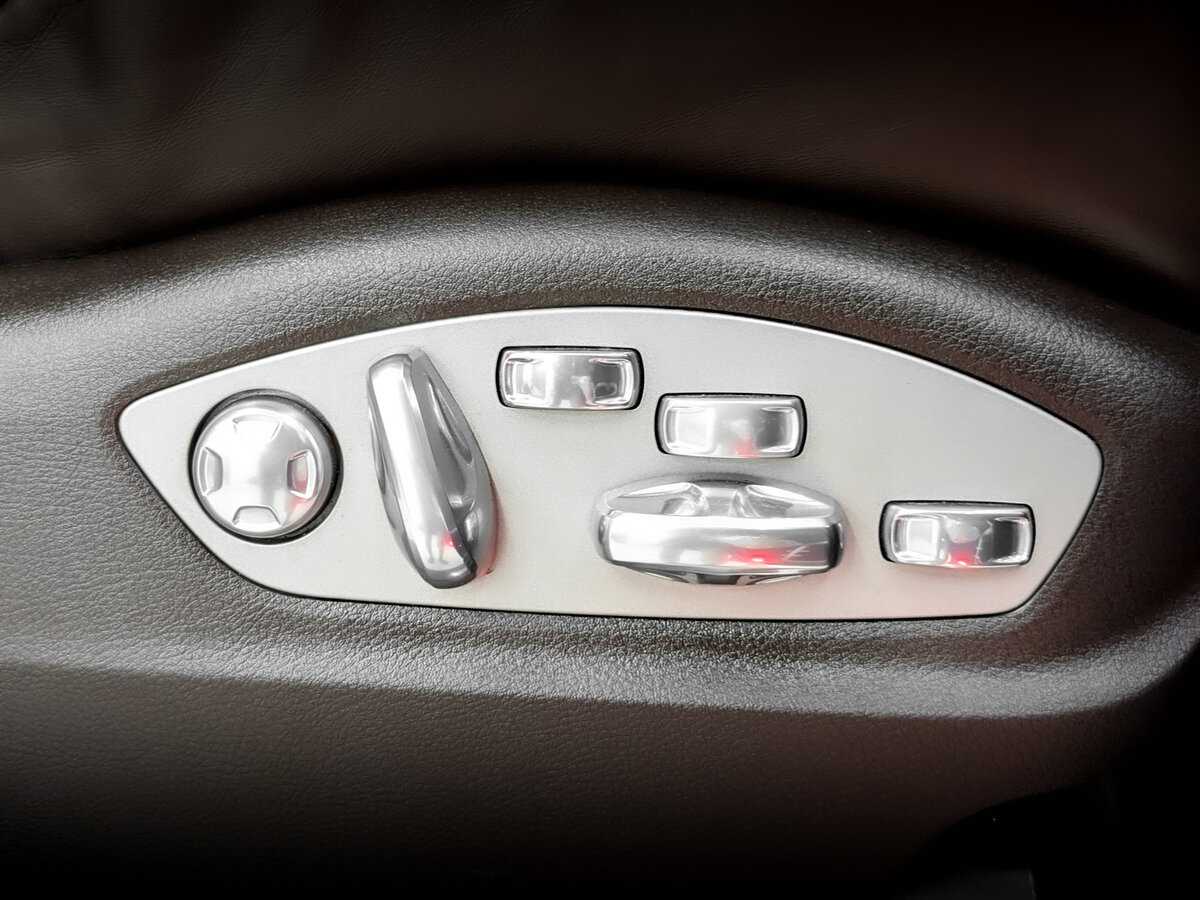 Porsche Cayenne с пробегом — 2012 год. Фото: #24