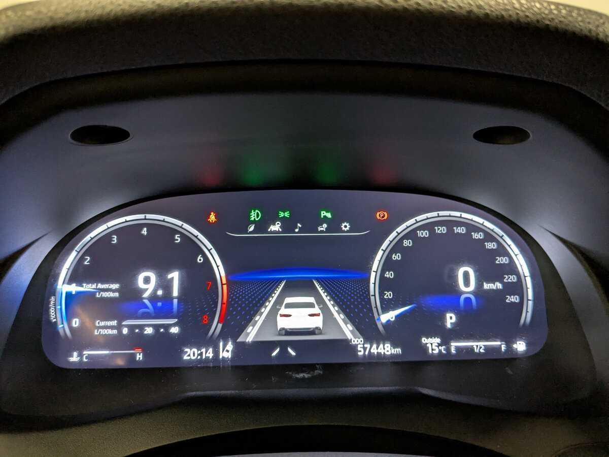 Toyota Camry с пробегом — 2022 год. Фото: #12