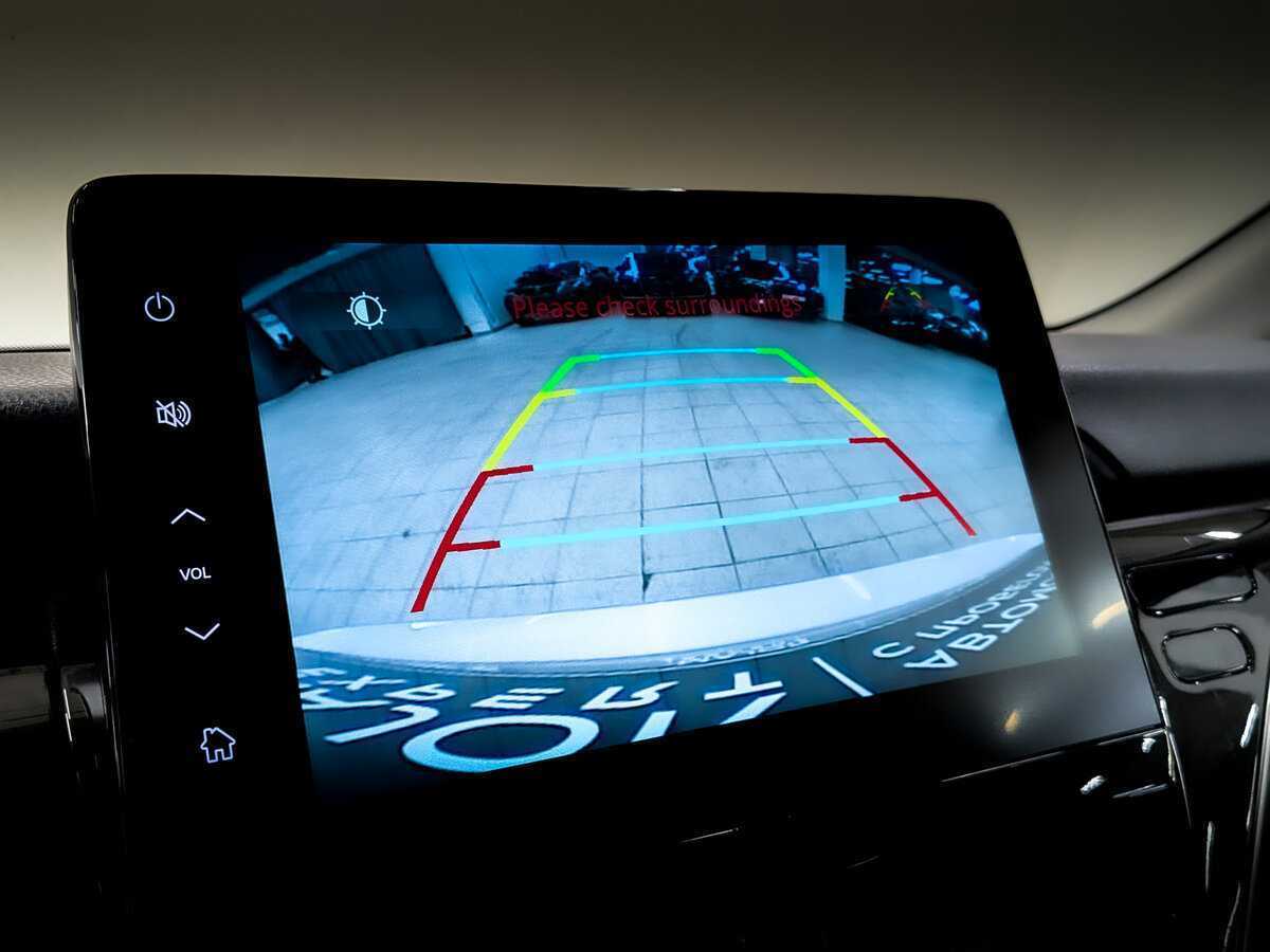 Toyota Camry с пробегом — 2022 год. Фото: #28