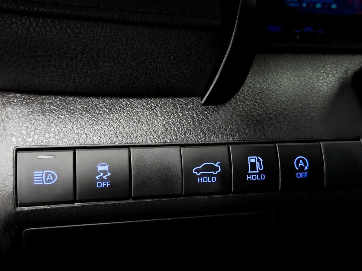 Toyota Camry с пробегом — 2022 год. Фото: #29