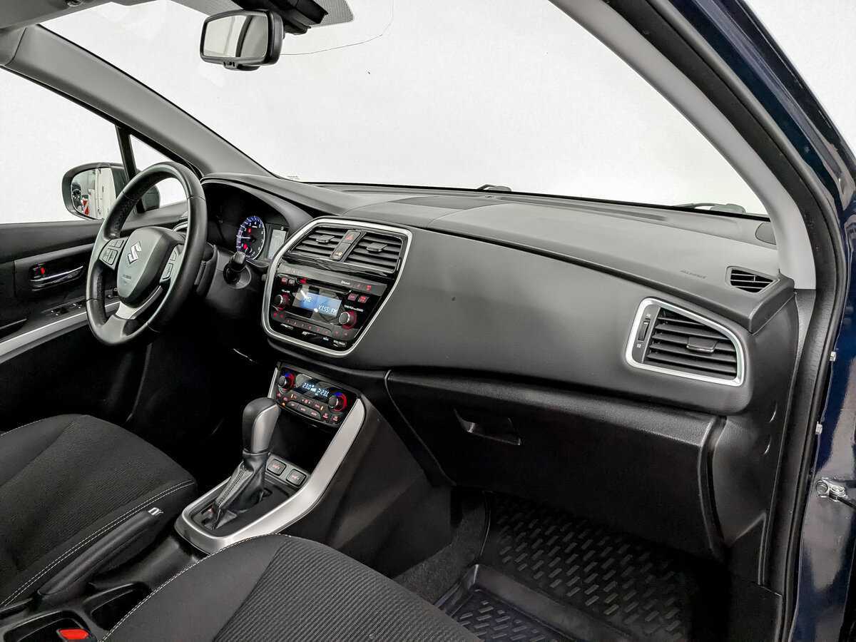 Suzuki SX4 с пробегом — 2017 год. Фото: #10